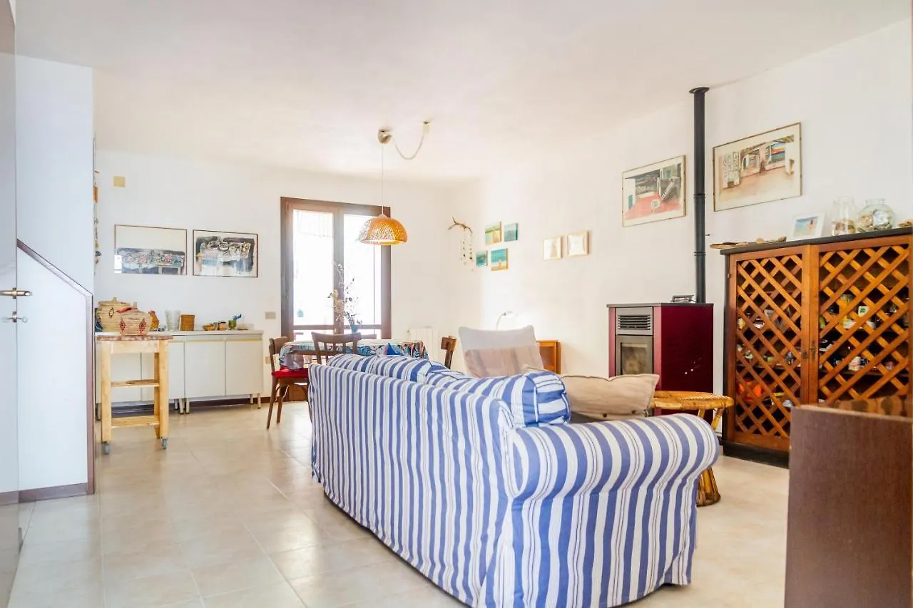 Casa Luz Villa Giglio Porto 0*,
